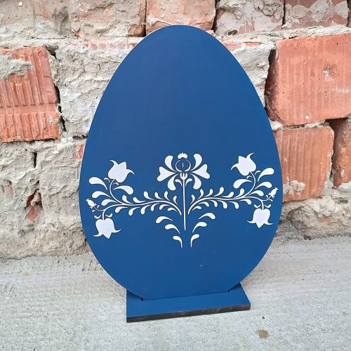 Húsvéti kék tojás - fehér motívummal